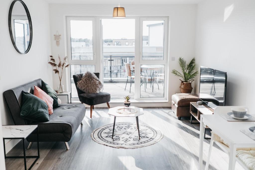 Oakgrove Apartment - 2 Bedroom with Terrance