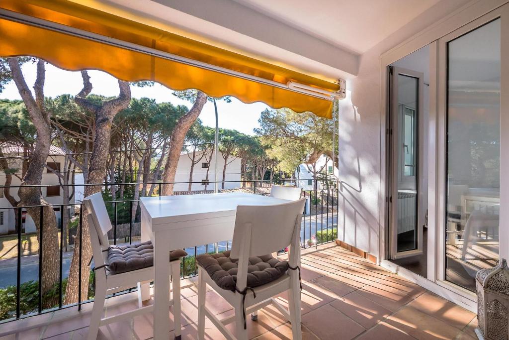 AY-5 CALELLA DE PALAFRUGELL 4 PaX