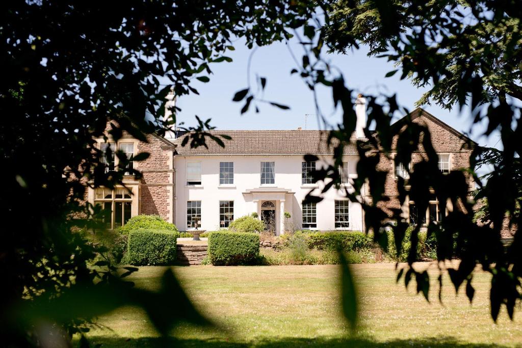 Glewstone Court Country House Hotel (Ross on Wye)