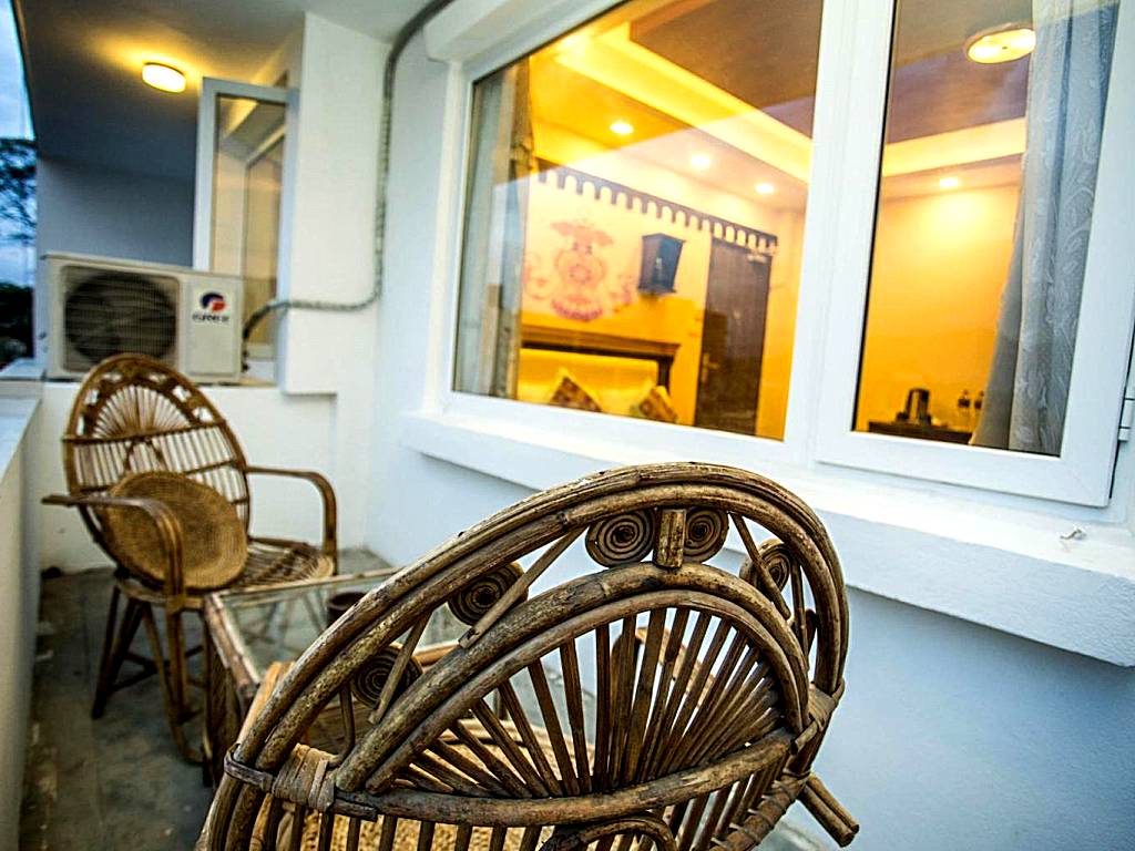 Hotel Encounter Nepal & Spa: Deluxe Double Room - 15% off on Food and Beverage, 15% off Spa, 24 hour Checkin & Checkout and free welcome drink - single occupancy