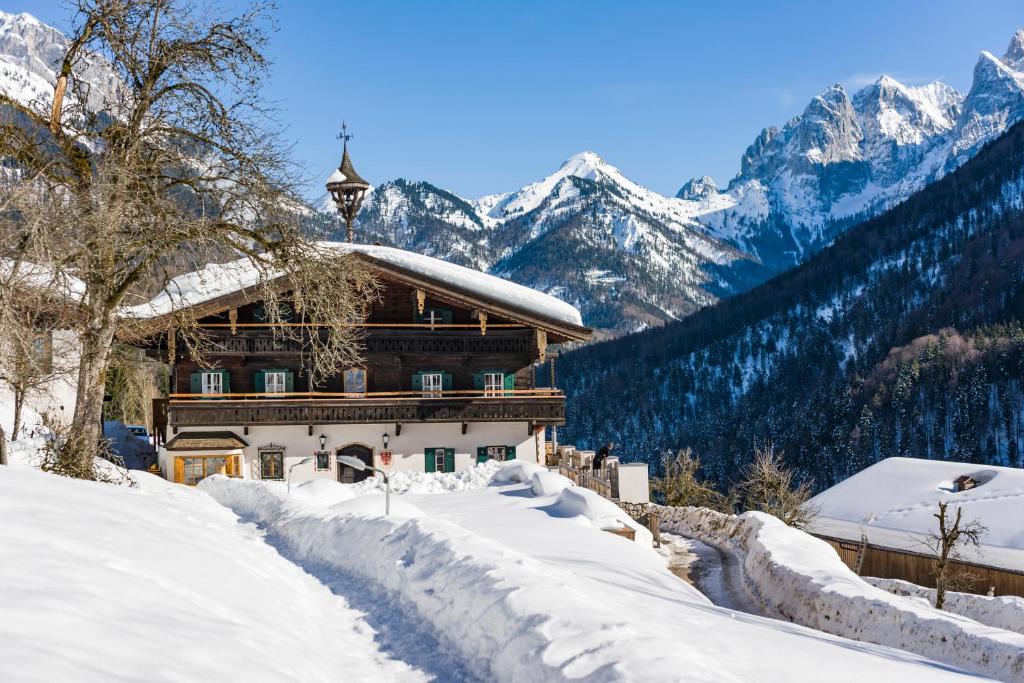 Berg'k'hof Kaisertal - Alpine Hideaway