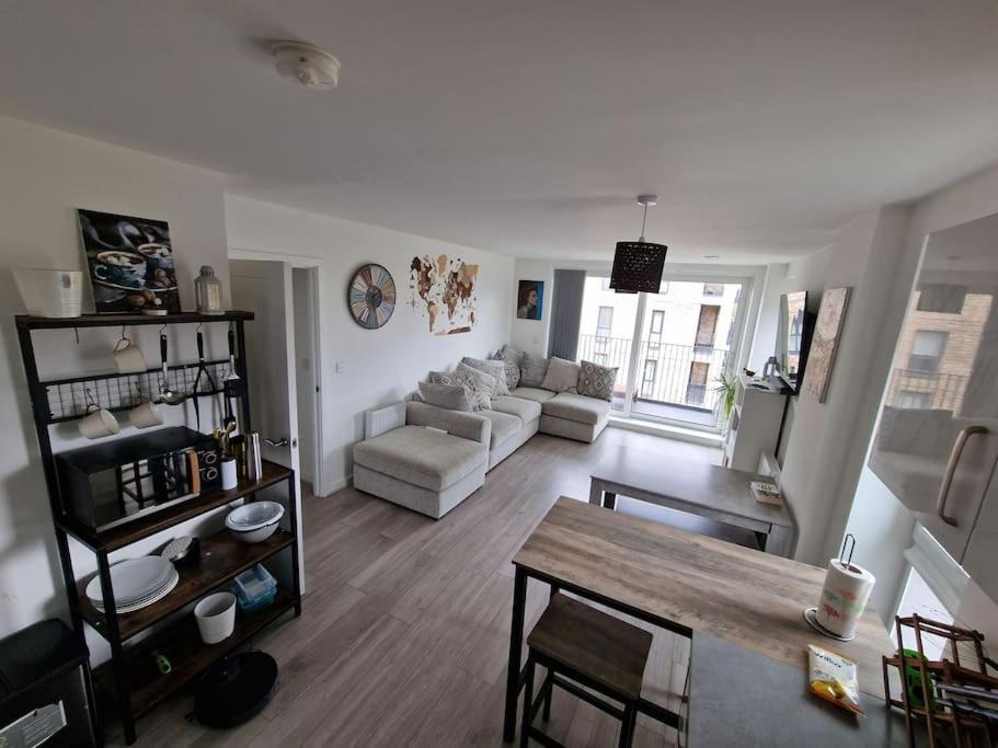 Stylish/Modern 1-Bed Apartment