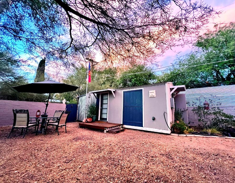 Peaceful Tucson Tiny House Getaway with Backyard