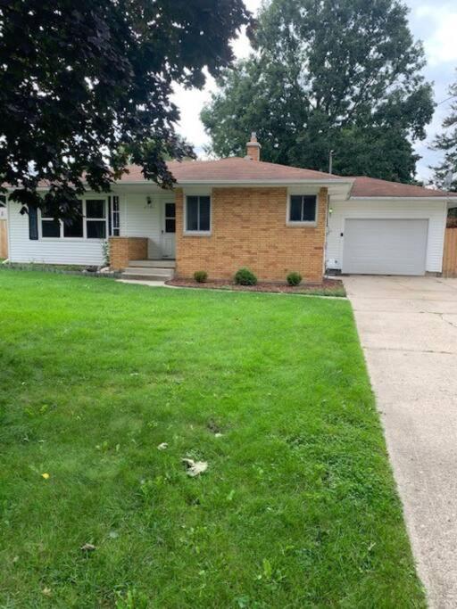 Perfect place quiet neighborhood, great for the family.