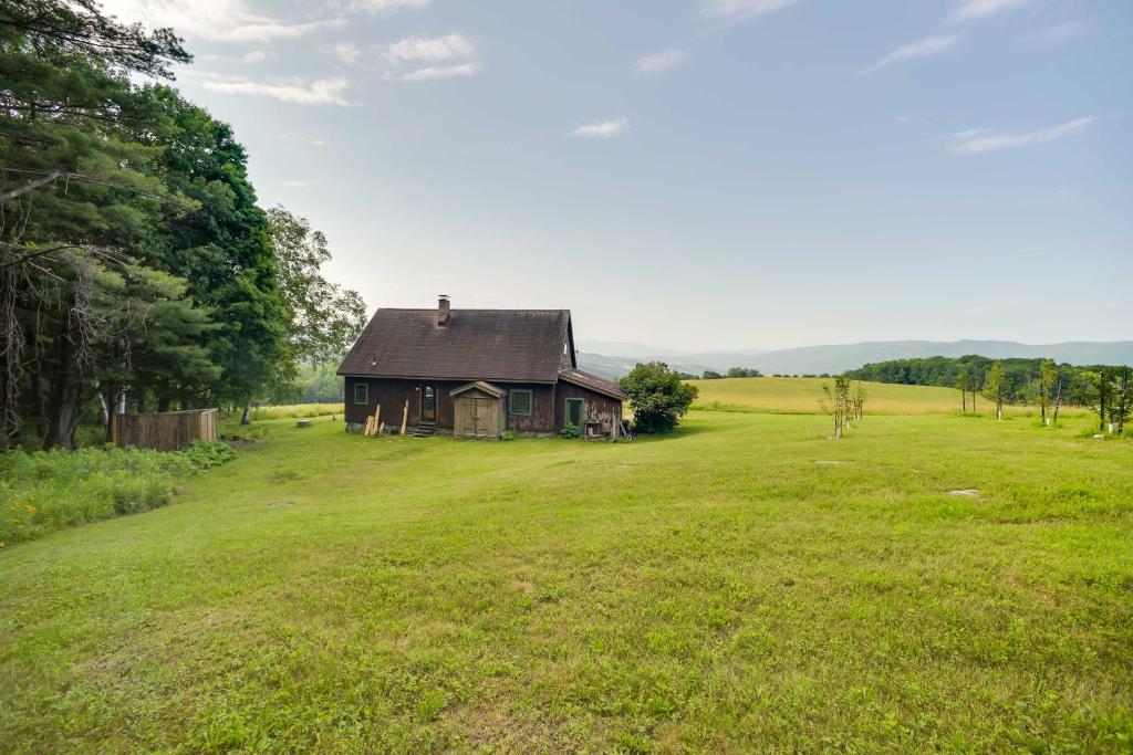 Bennington Cabin with Deck and Views of 3 States!