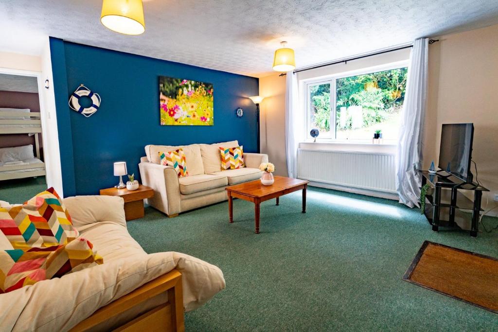Stylish Seaside Sanctuary - 1 Br apartment