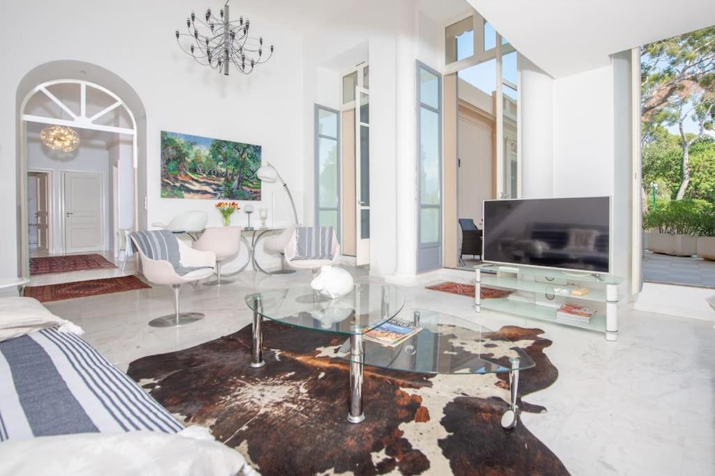 M5 Historical Suite 2BDR pool tennis private beach
