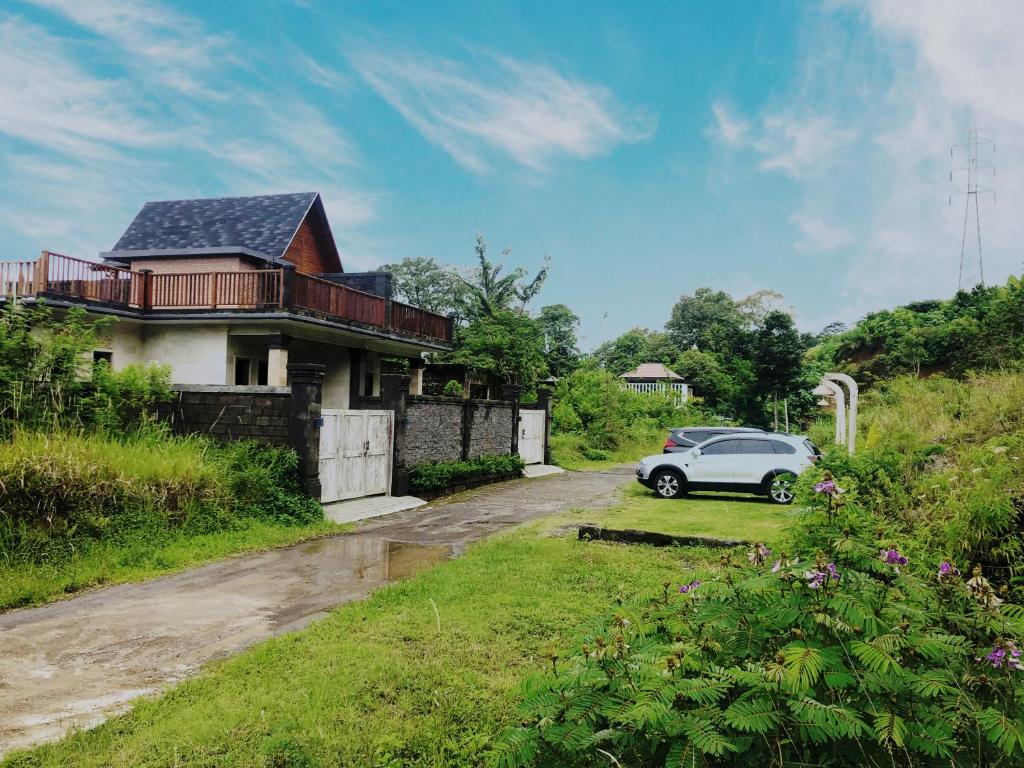 BUYAN LODGE lake view villa