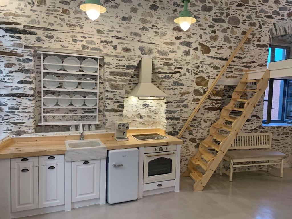 ArtdecoSyros Superior