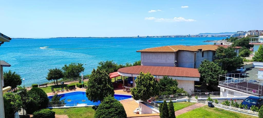 Villa Sun Palace