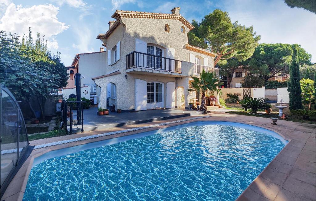3 Bedroomlovely Home In Agde