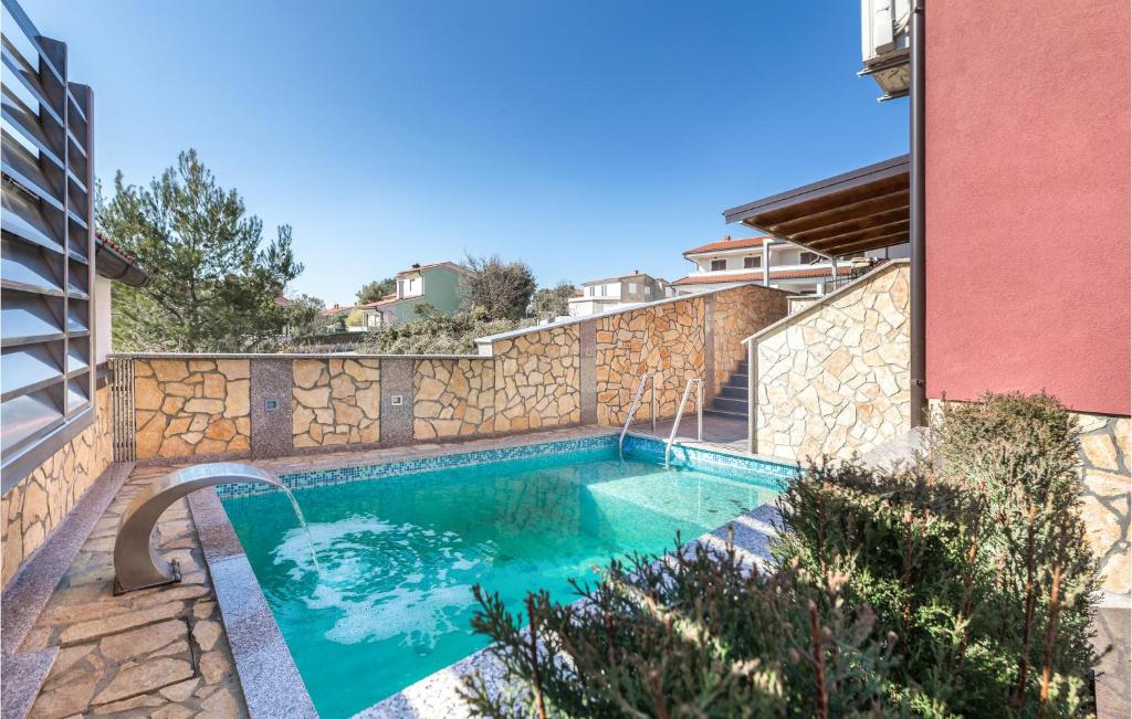 Amazing Home In Barbariga With Outdoor Swimming Pool, Wifi And 6 Bedrooms