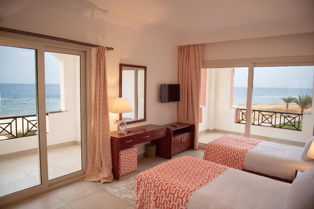 Oyster Bay Beach Suites