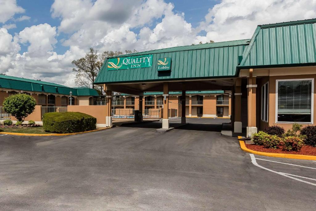 Quality Inn