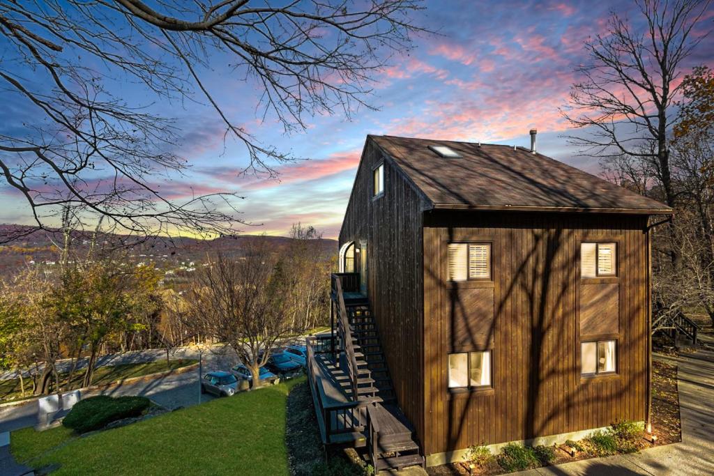 Skylift Lodge - Luxury Mountain Creek family condo